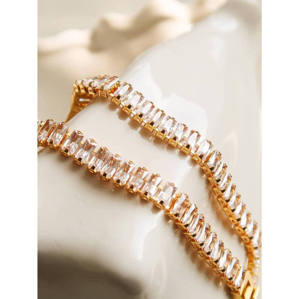 NEW FLANERIE BY MAIQ women's rhodes 18k non-tarnish glam cubic zirconia bracelet